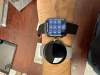La Google Pixel Watch est sortie de sa boîte : Voici les images qui ont fuité